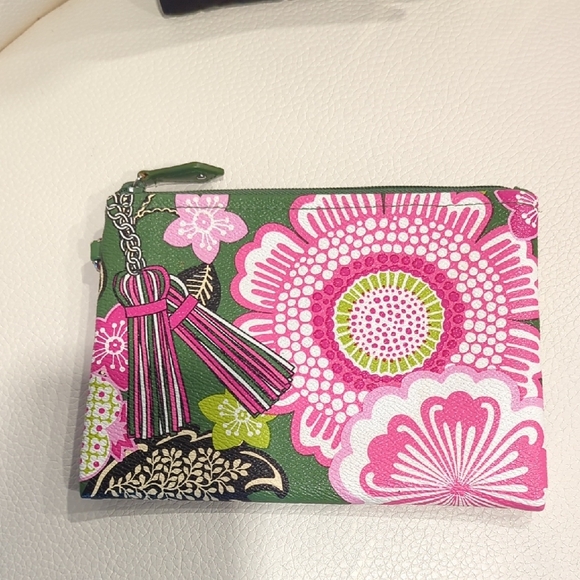 Vera Bradley Green and Black Floral Set - Picture 3 of 9